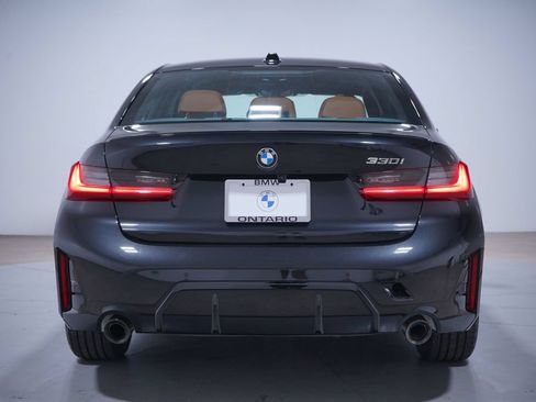 Used 2026 BMW 330i Sedan w/ M Sport Package RWD image 5