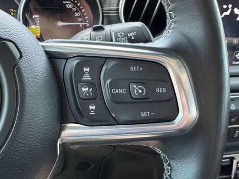 Used 2021 Jeep Wrangler Unlimited Sahara w/ Cold Weather Group AWD/4WD image 17