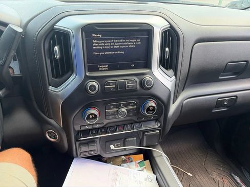 Used 2020 Chevrolet Silverado 1500 LT Trail Boss AWD/4WD image 7