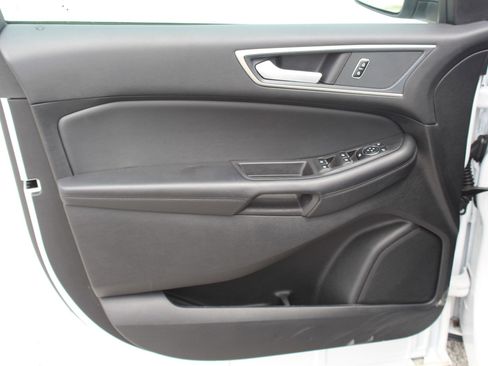 Used 2024 Ford Edge SEL image 17