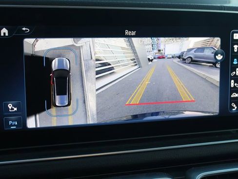 Used 2024 Mercedes-Benz GLS 450 4MATIC image 21