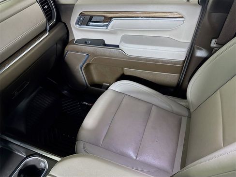 Certified 2024 Chevrolet Silverado 2500 LT w/ Texas Edition image 21