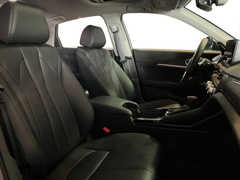 New 2025 Acura Integra image 32