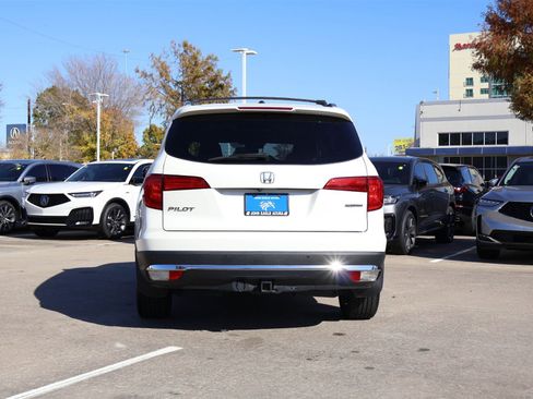 Used 2017 Honda Pilot Touring image 5