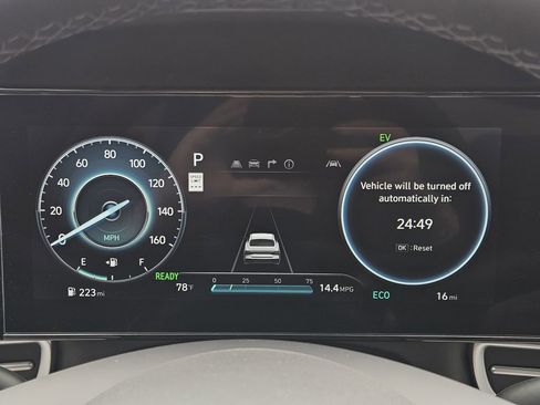 New 2026 Hyundai Elantra Limited FWD image 16