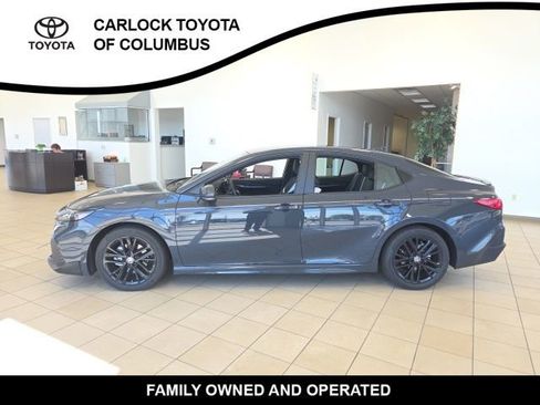 Used 2026 Toyota Camry SE FWD image 1