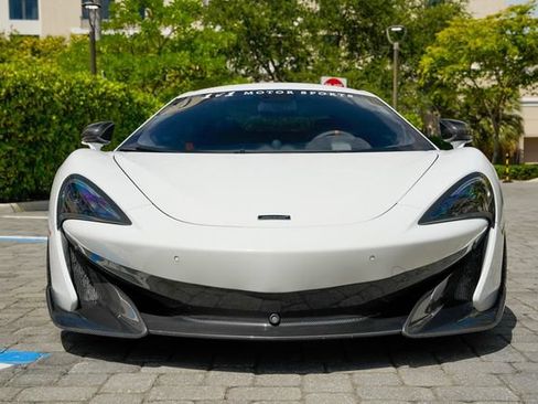 Used 2019 McLaren 600LT RWD image 6