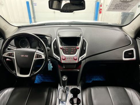 Used 2017 GMC Terrain SLT image 10