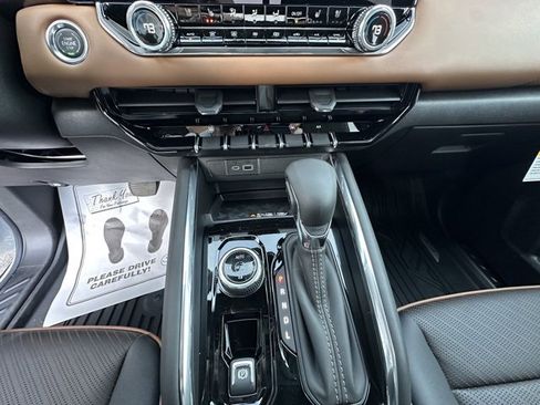 New 2026 GMC Canyon AT4 w/ AT4 Premium Package image 19