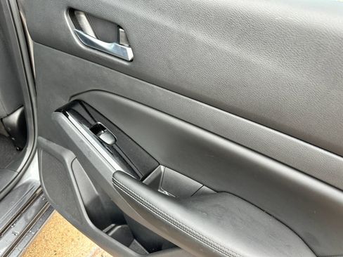 Used 2021 Nissan Altima 2.5 SV image 30