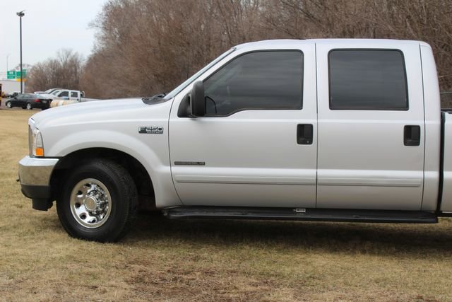 Used 2003 Ford F250 XLT RWD image 3