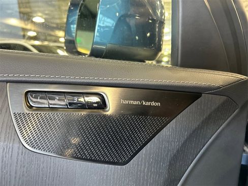 Certified 2024 Volvo XC90 B6 Ultimate w/ Protection Package image 21