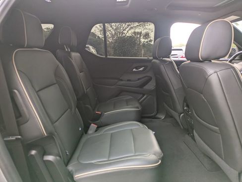 Used 2024 Chevrolet Traverse Premier w/ Redline Edition image 33