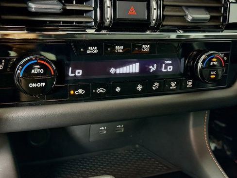 Used 2025 Nissan Pathfinder Rock Creek AWD/4WD image 15