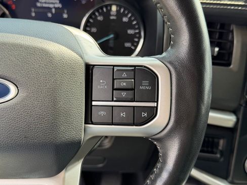 Used 2024 Ford Expedition XLT AWD/4WD image 21