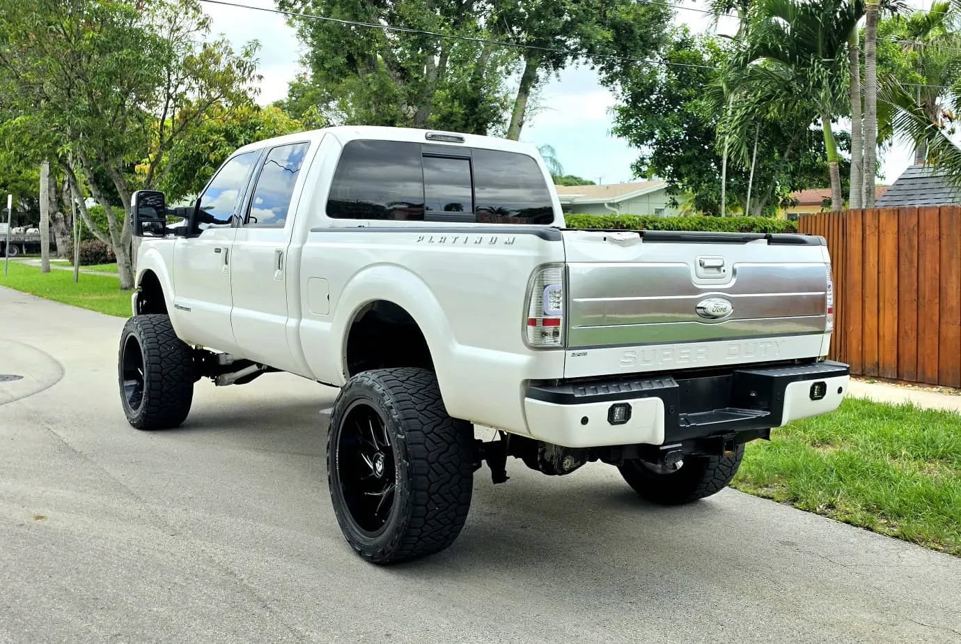 Used 2016 Ford F350 Platinum AWD/4WD image 15