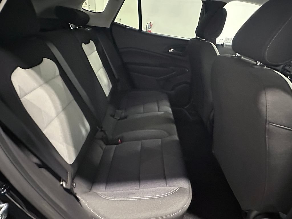 Used 2024 Chevrolet Trax LS w/ LS Convenience Package FWD image 20