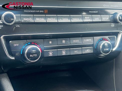 Used 2016 Kia Optima EX w/ Premium Package image 21