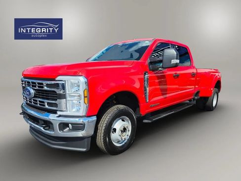 Used 2025 Ford F350 XLT AWD/4WD image 1