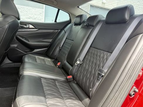 Used 2023 Nissan Maxima Platinum w/ Sport Mat Group FWD image 26