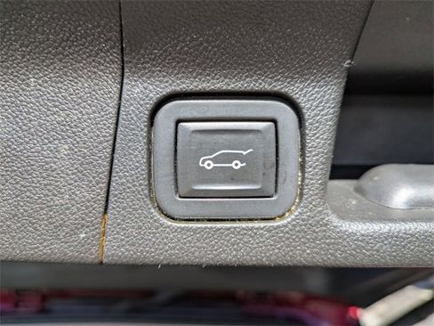 Used 2020 GMC Acadia AT4 image 21