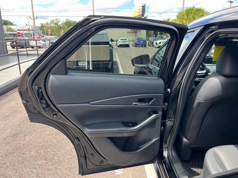 Used 2023 MAZDA CX-30 AWD 2.5 S w/ Preferred Package image 40