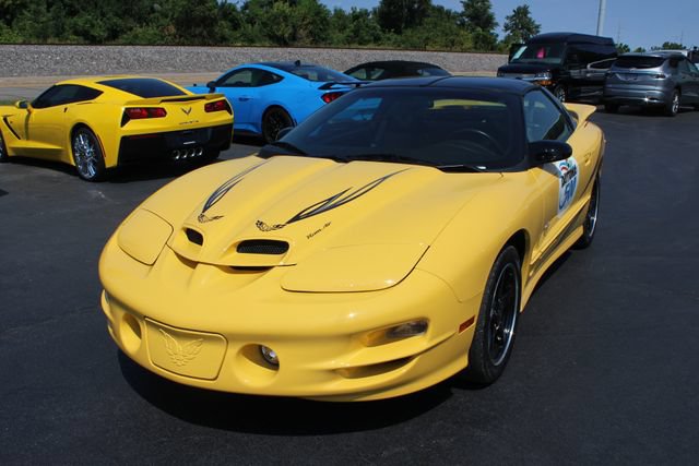 Used 2002 Pontiac Firebird Trans Am RWD image 4
