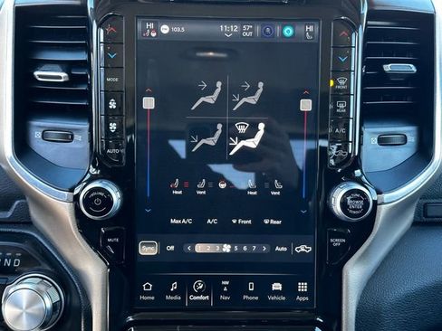 Used 2022 RAM 1500 Laramie AWD/4WD image 17