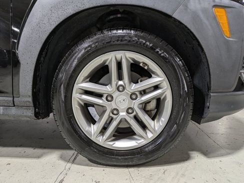 Used 2020 Hyundai Kona SE FWD image 10