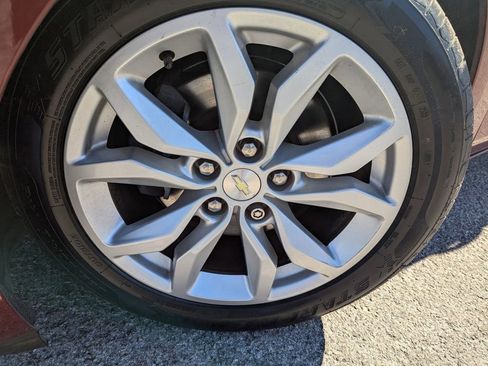 Used 2016 Chevrolet Impala LT w/ Convenience Package image 27