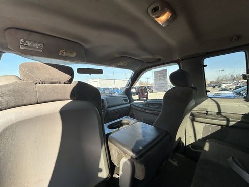 Used 2002 Ford F350 Lariat image 23