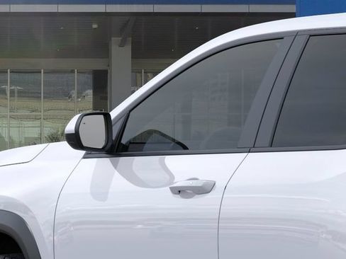 New 2027 Chevrolet Equinox LT FWD image 12