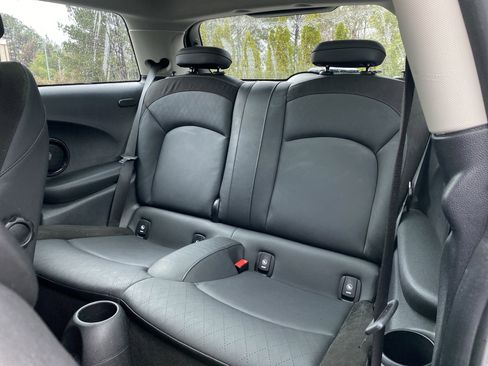 Certified 2024 MINI Cooper SE image 8