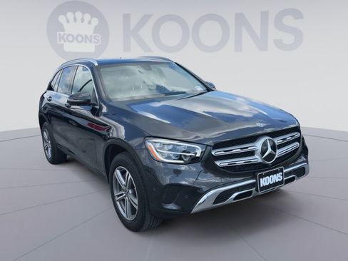Used 2021 Mercedes-Benz GLC 300 4MATIC w/ Premium Package image 4