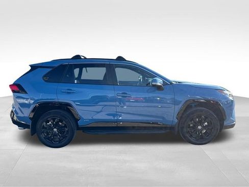 Used 2025 Toyota RAV4 SE AWD/4WD image 6