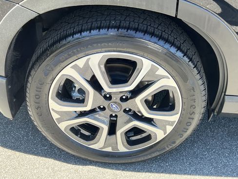 Used 2024 Subaru Ascent Limited AWD/4WD image 22