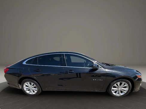 Used 2023 Chevrolet Malibu LT w/ Driver Confidence Package FWD image 4