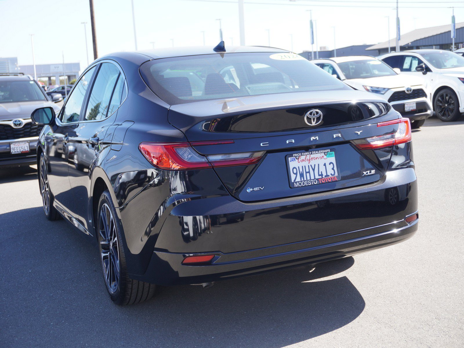 Used 2026 Toyota Camry XLE FWD image 8