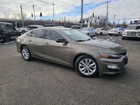 Used 2020 Chevrolet Malibu LT FWD image 7