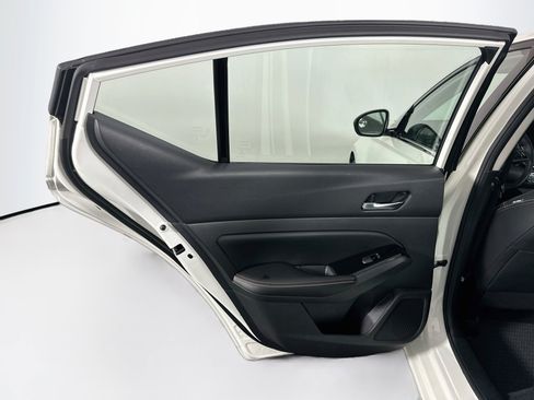 Used 2023 Nissan Altima 2.5 SR w/ SR Premium Package FWD image 26