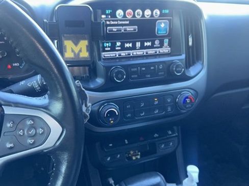 Used 2018 Chevrolet Colorado LT w/ Redline Special Edition image 9