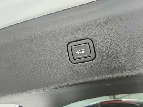 Used 2024 Buick Enclave Premium image 48