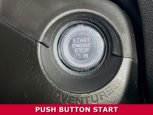 Used 2023 Jeep Renegade Latitude image 13