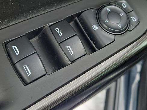 Used 2019 GMC Acadia SLT w/ LPO, Floor Liner Package image 6