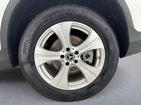 Used 2018 Mercedes-Benz GLC 300 GLC 300 4WD image 25