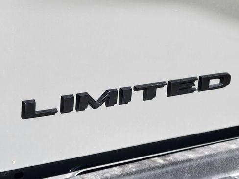 New 2026 RAM 2500 Limited AWD/4WD image 20