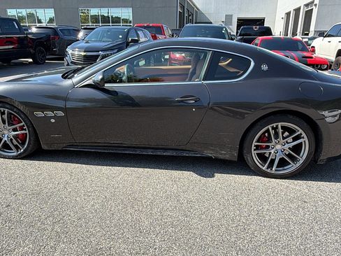 Used 2018 Maserati GranTurismo MC RWD image 11