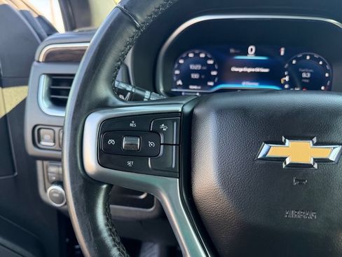Used 2023 Chevrolet Suburban LT AWD/4WD image 28