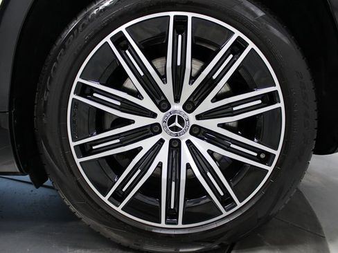 Used 2023 Mercedes-Benz EQS 580 4MATIC SUV image 38