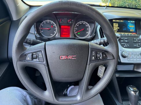 Used 2017 GMC Terrain SLE FWD image 28